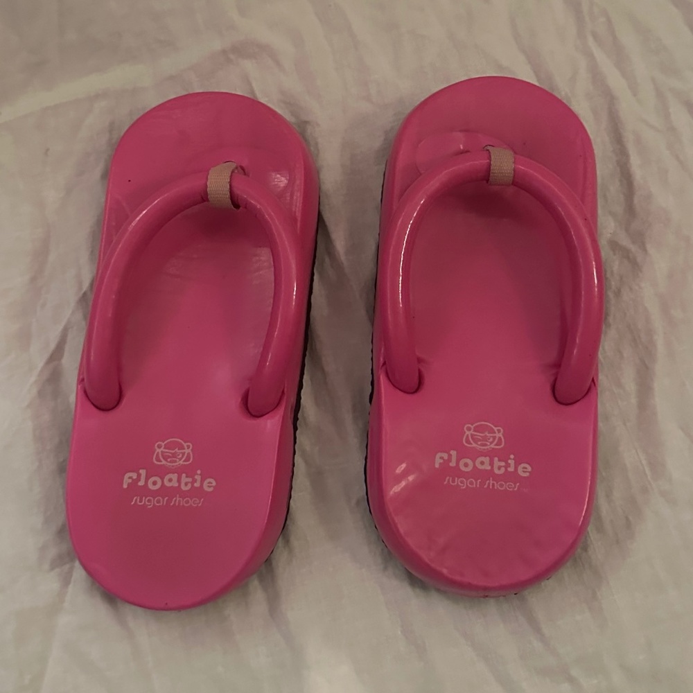 Vintage pink Y2K Sugar Floaties flip flops 8